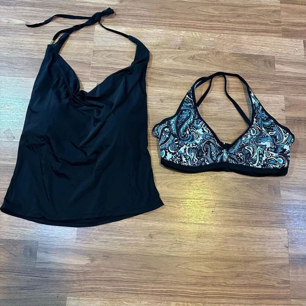 Swimsuit Tops Lot of 2 Black/ Blue and black | Women Size Large 12-14/40C/38D/36